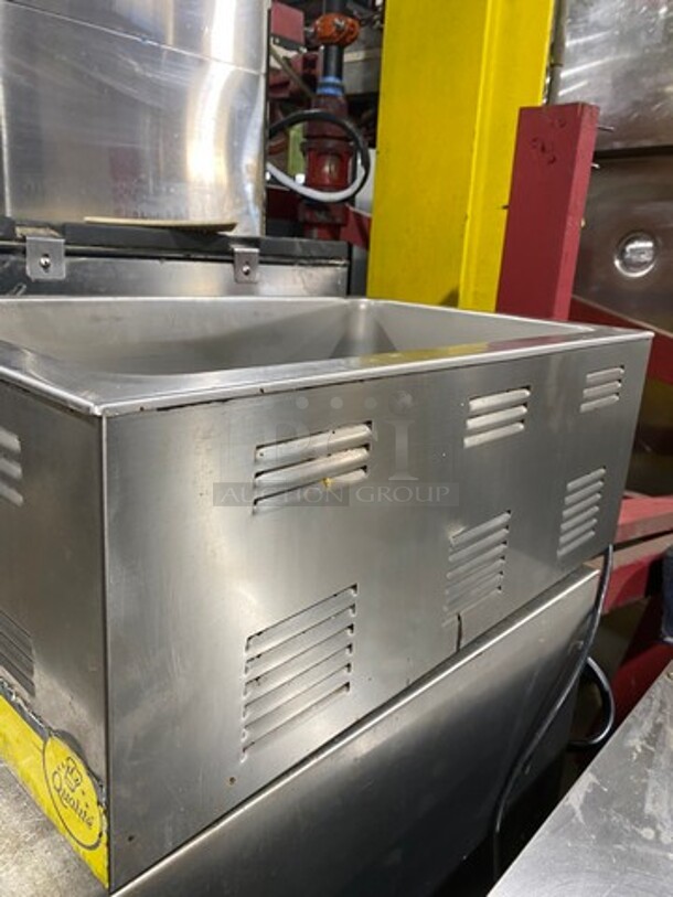 LATE MODEL! 2021 Qualite Commercial Countertop Food Warmer! All Stainless Steel! WORKING WHEN REMOVED! Model: RDFW1200NP 120V - Image 2 of 8