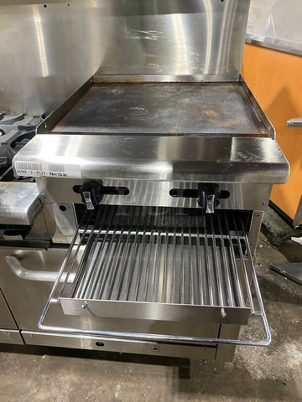 WOW! LIke New! Late Model! 2023 Asber Commercial Natural Gas Powered 6 Burner Stove With Right Side Flat Griddle! Griddle Has Side Splashes! With Raised Back Splash And Salamander Shelf! With 2 Oven Underneath! All Stainless Steel! On Casters! Model: AEMR2RG24B660HNG SN: 8102666523! Working When Removed! - Image 10 of 12