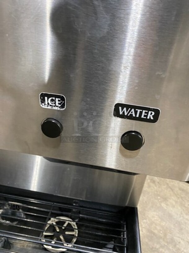Hoshizaki Commercial Countertop Ice Maker/Dispenser And Water Dispenser! All Stainless Steel! Model: DCM500BAH SN: D04989F 115/120V 60HZ 1 Phase - Image 6 of 8