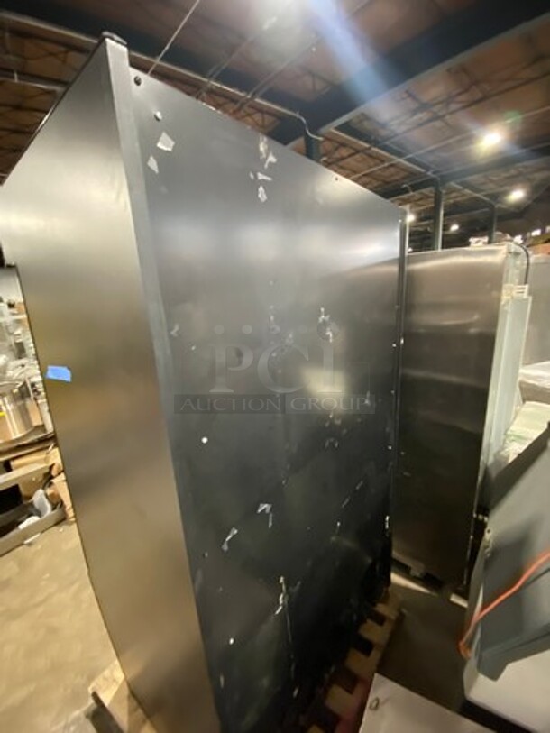 Structural Concepts Oasis Commercial Refrigerated Open Grab-N-Go Case Merchandiser! With Front Cover! Model: CO47R SN: 0025410IQ254200 220V 60HZ 1 Phase - Image 3 of 8