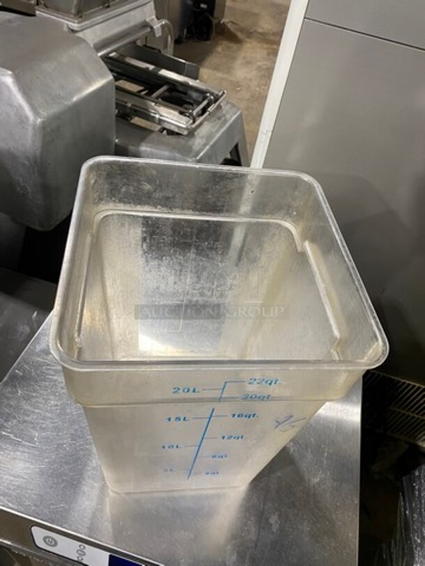 Winco Assorted Size Clear Poly Food Containers! 4x Your Bid! - Image 3 of 7