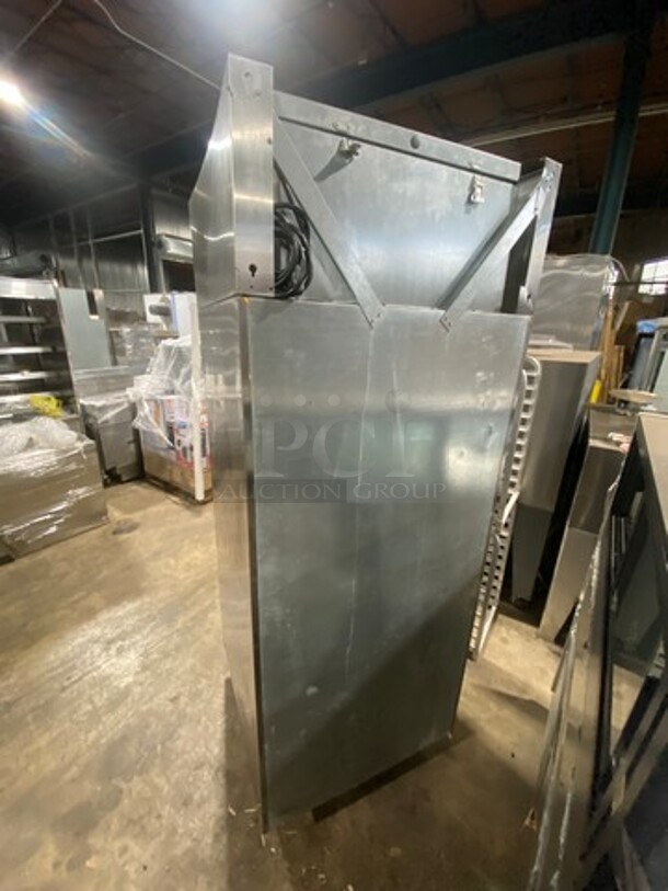 Victory Commercial Single Door Reach In Refrigerator! All Stainless Steel! On Legs! - Image 3 of 8