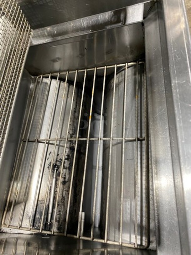 Frymaster Commercial Natural Gas Powered Deep Fat Fryer! All Stainless Steel! On Legs! WORKING WHEN REMOVED! Model: GF14SD SN: 0704FM0279 - Image 6 of 9
