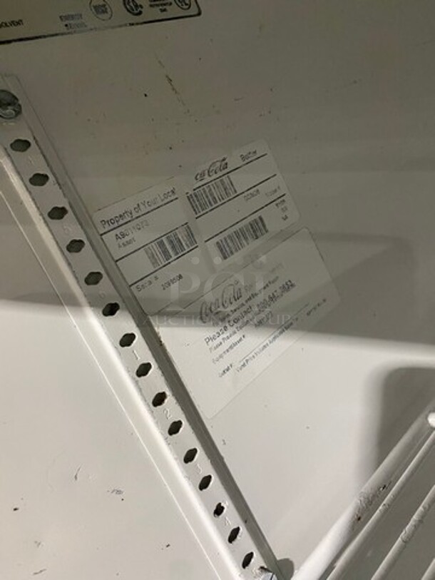 True Commercial Single Door Reach In Refrigerator Merchandiser! With View Through Door! Model: GDM26 SN: 2098506 115V 60HZ 1 Phase - Image 7 of 8