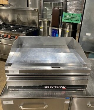 Lang Commercial Countertop Natural Gas Powered Flat Top Griddle! With Back And Side Splashes! All Stainless Steel! SELECTRONIC SERIES! Model: 236SCNATSH SN: GT236121SH0006