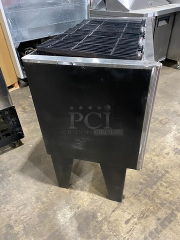 Bakers Pride Commercial Gas Powered Char Broiler Grill! All Stainless Steel! On Legs! - Image 3 of 7