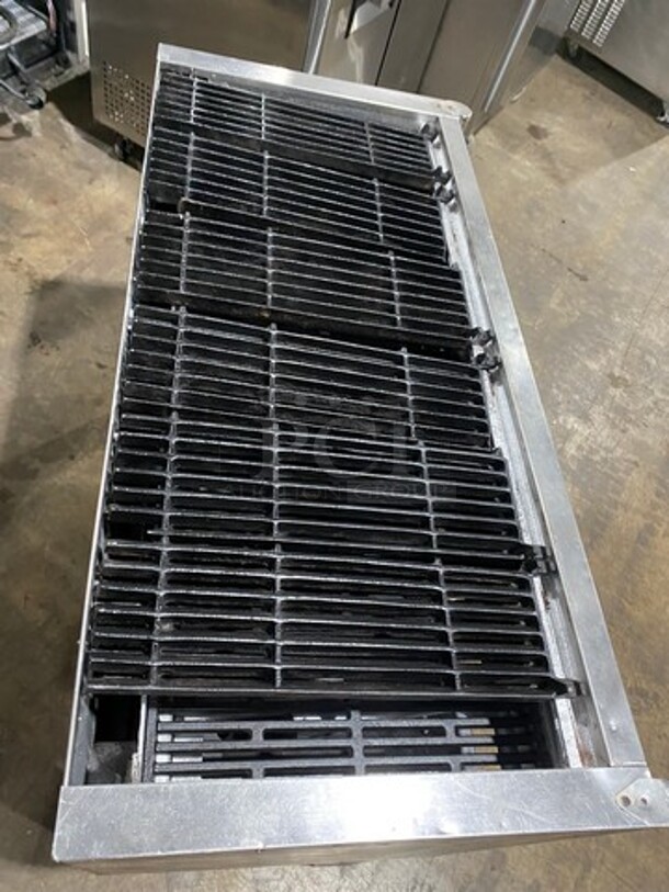 Bakers Pride Commercial Gas Powered Char Broiler Grill! All Stainless Steel! On Legs! - Image 5 of 7