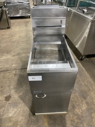 Pitco Commercial Natural Gas Powered Deep Fat Fryer! With Backsplash! All Stainless Steel! On Casters! Model: 40C SN: G12CA007664