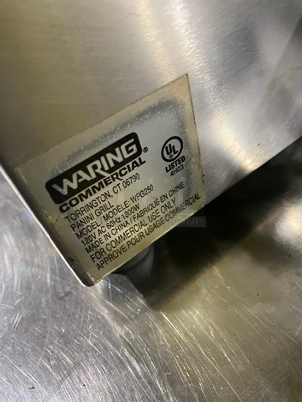 Waring Commercial Countertop Panini/Sandwich Supremo Grill! All Stainless Steel! Press With Ribbed Surface! Model: WPG250 120V - Image 5 of 9