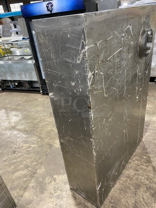 Commercial Solid Stainless Steel Hood System! - Image 4 of 6
