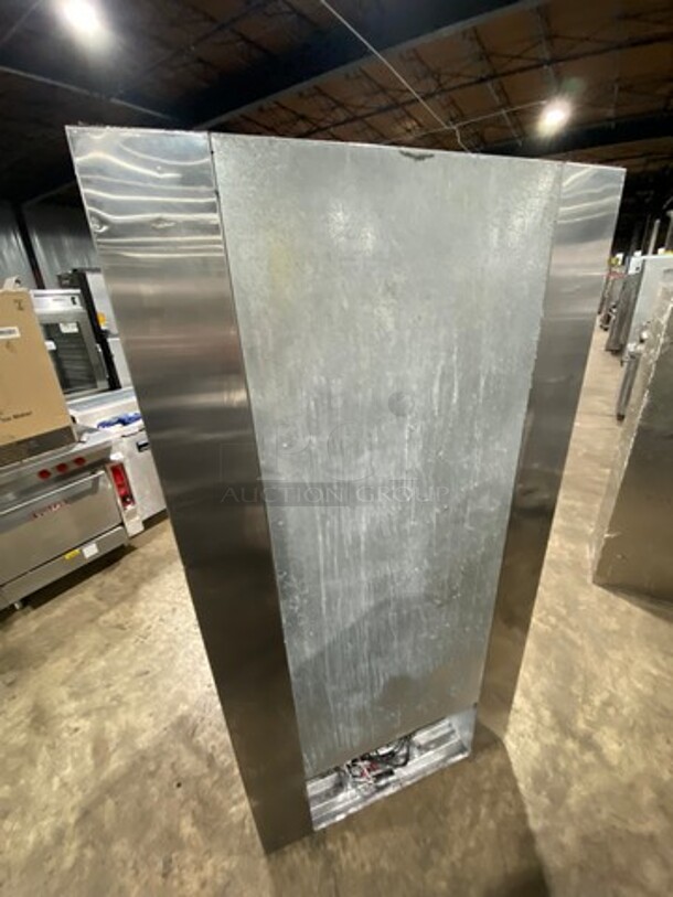 Leader Commercial 2 Door Reach In Cooler Merchandiser! With View Through Doors! Model: LS38SC SN: PX04S2517 115V 60HZ 1 Phase - Image 4 of 8