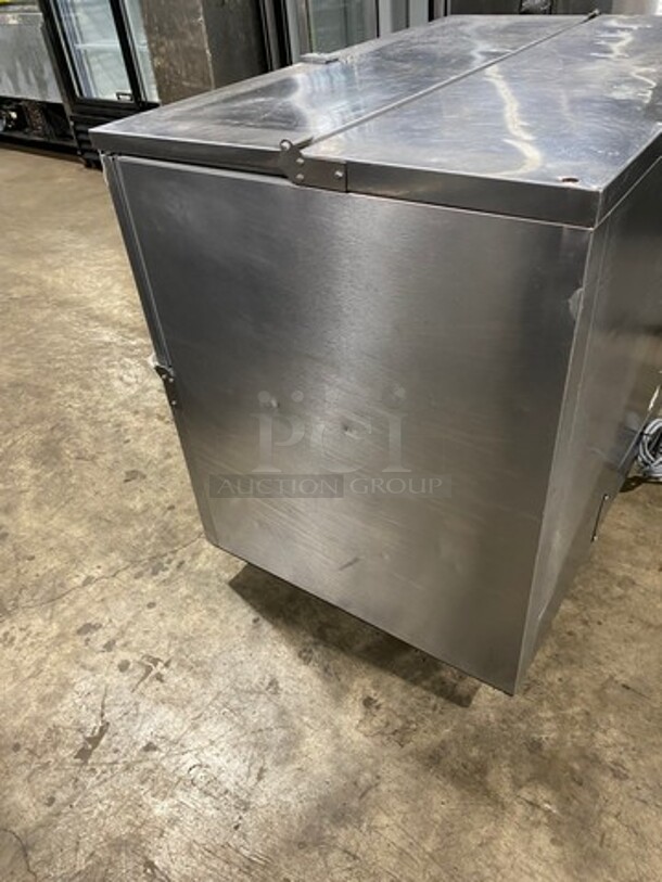 Beverage Air Single Side Access Milk Cooler! Stainless Steel! On Casters! Model: SM49N 115V 1 Phase - Image 4 of 7