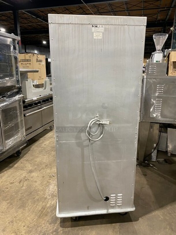 Metro Commercial Heated Holding Cabinet/ Food Warmer! All Stainless Steel! On Casters! Model: CC5953A 120V - Image 4 of 9