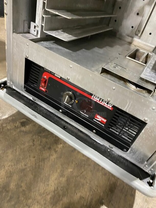 Metro Commercial Heated Holding Cabinet/ Food Warmer! All Stainless Steel! On Casters! Model: CC5953A 120V - Image 7 of 9