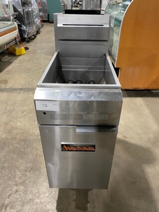 Sierra Commercial Natural Gas Powered Deep Fat Fryer! With Backsplash! All Stainless Steel! On Legs! Model: SRE3540NG SN: 200101702