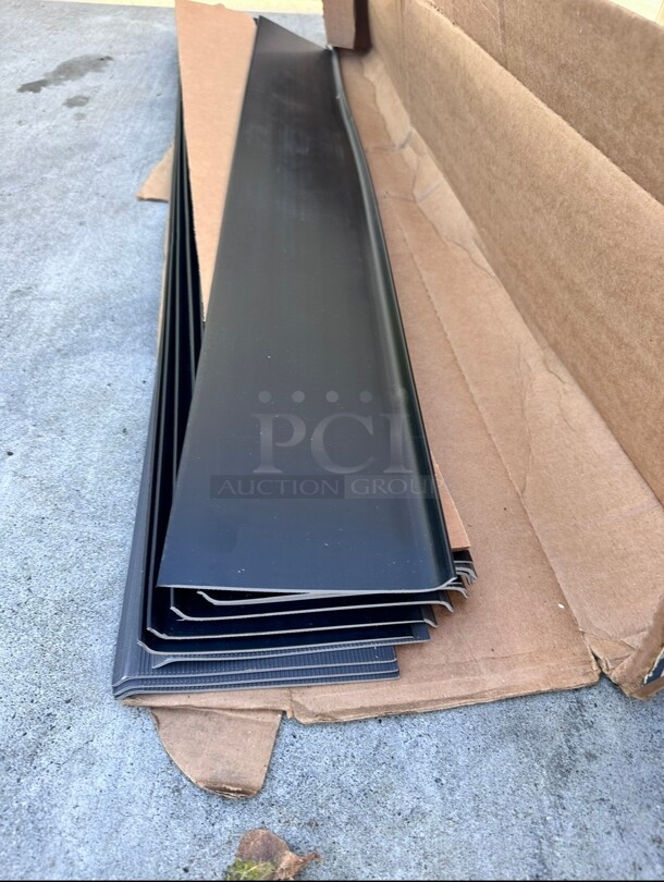 New In a Box BURKE 6GL-701 6x4 1/8 RUBBERMYTE COVE BASE BLACK - Image 3 of 4