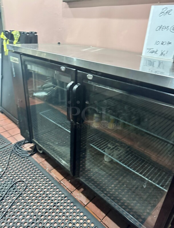 Late Model Supera True 60 inch Bar Refrigerator - 2 Swinging Glass Doors, Black, 115v Working - Image 2 of 6