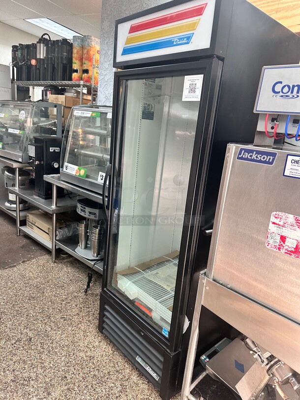 New True GDM-23-HC 27 inch One Section Glass Door Merchandiser, (1) Left Hinged Door, Black, 115v working - Image 4 of 6