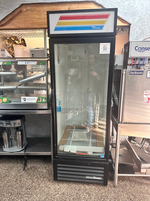 New True GDM-23-HC 27 inch One Section Glass Door Merchandiser, (1) Left Hinged Door, Black, 115v working - Image 5 of 6