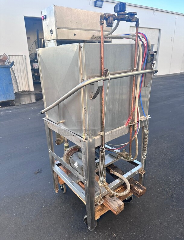 CMA ADS Dishmachines  Low Temp Door Type Dishwasher w/ 40 Racks/Hr, 115v Tested and Working - Image 5 of 9