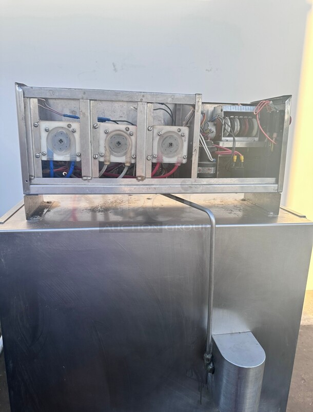CMA ADS Dishmachines  Low Temp Door Type Dishwasher w/ 40 Racks/Hr, 115v Tested and Working - Image 8 of 9