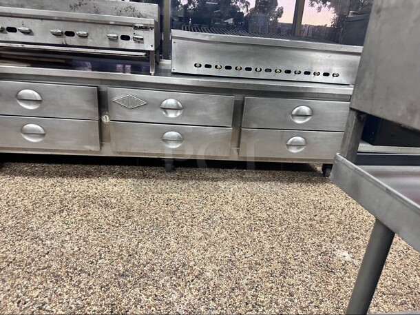Commercial 104 inch Chef Base 115 Volt Working - Image 3 of 6