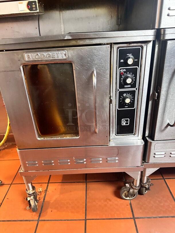 Late Model Blodgett DFG-50 Single Half Size Natural Gas Convection Oven - 27,500 BTU  - Image 3 of 7