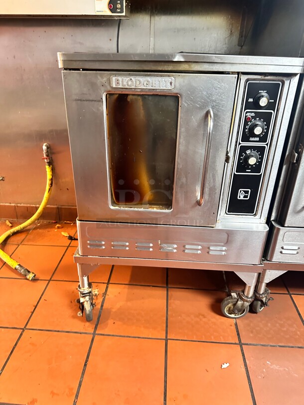 Late Model Blodgett DFG-50 Single Half Size Natural Gas Convection Oven - 27,500 BTU  - Image 6 of 7