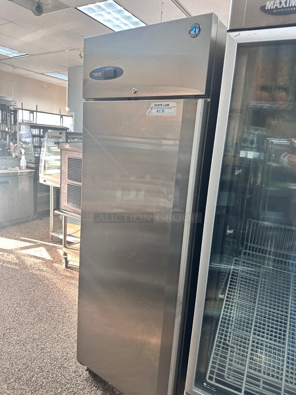 Late Model Hoshizaki CR1S-FSL Steelheart 28 inch One Section Reach In Refrigerator, (1) Left Hinge Solid Door, 115v Wokring - Image 3 of 9