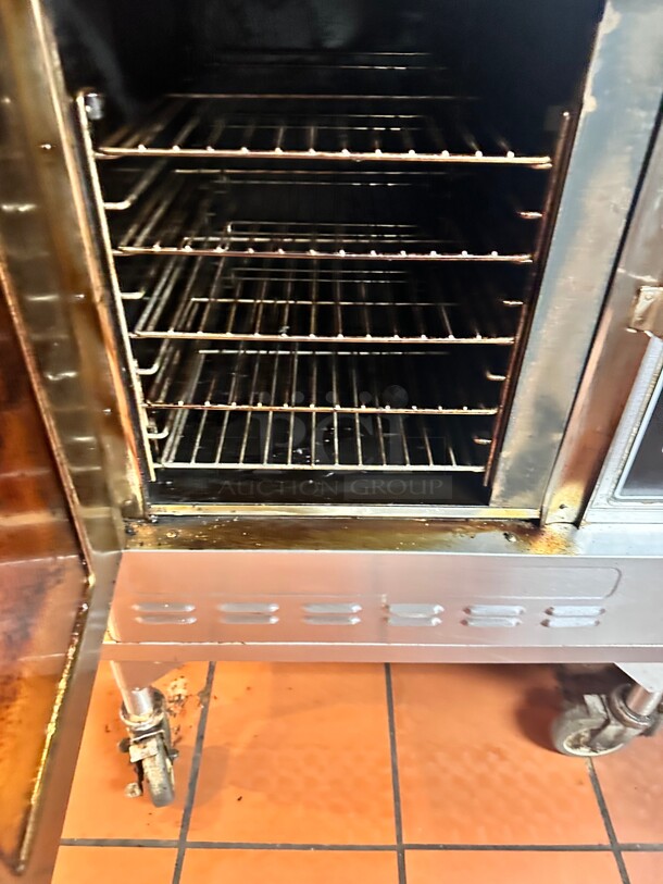 Late Model Blodgett DFG-50 Single Half Size Natural Gas Convection Oven - 27,500 BTU  - Image 7 of 7