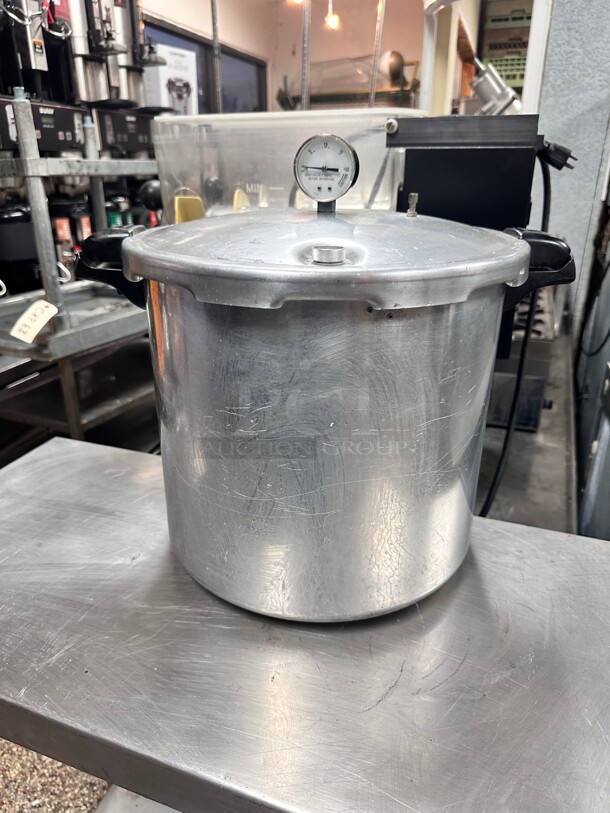 Presto 01784 23-Quart Induction Compatible Pressure Canner, Silver, Aluminum - Image 5 of 10