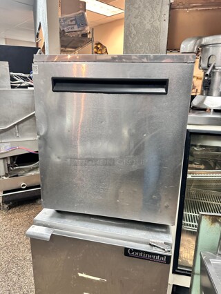 Delfield Undercounter Refrigeration 115 Volt Working