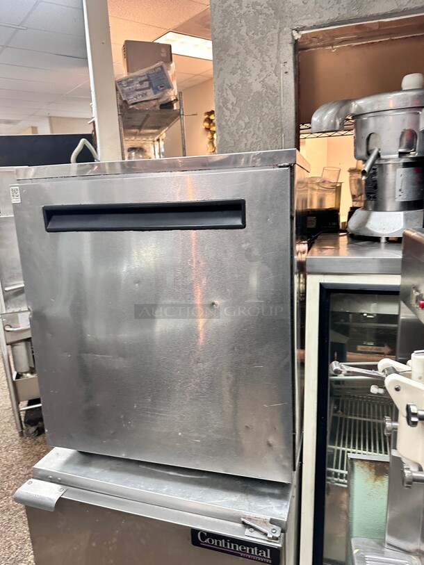 Delfield Undercounter Refrigeration 115 Volt Working - Image 4 of 8