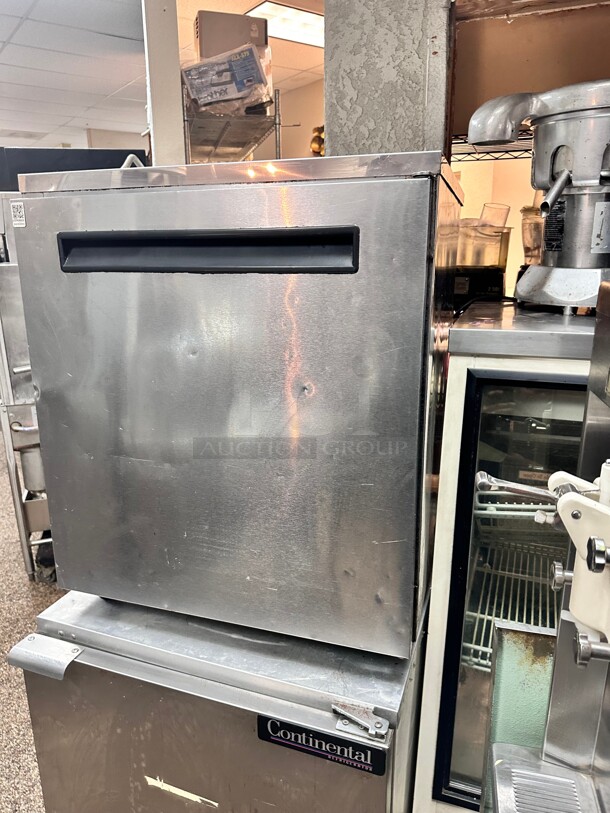 Delfield Undercounter Refrigeration 115 Volt Working - Image 5 of 8