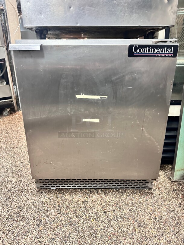 Continental SC 27 inch W Undercounter Refrigerator w/ (1) Section & (1) Door, 115v Working - Image 2 of 7