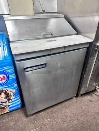 Delfield Commercial Prep Sandwich Table 115 Volt Working