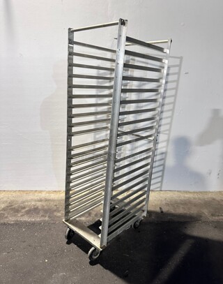 Lakeside 8522 20 inch W 18 Sheet Pan Rack w/ 3 inch Bottom Load Slides