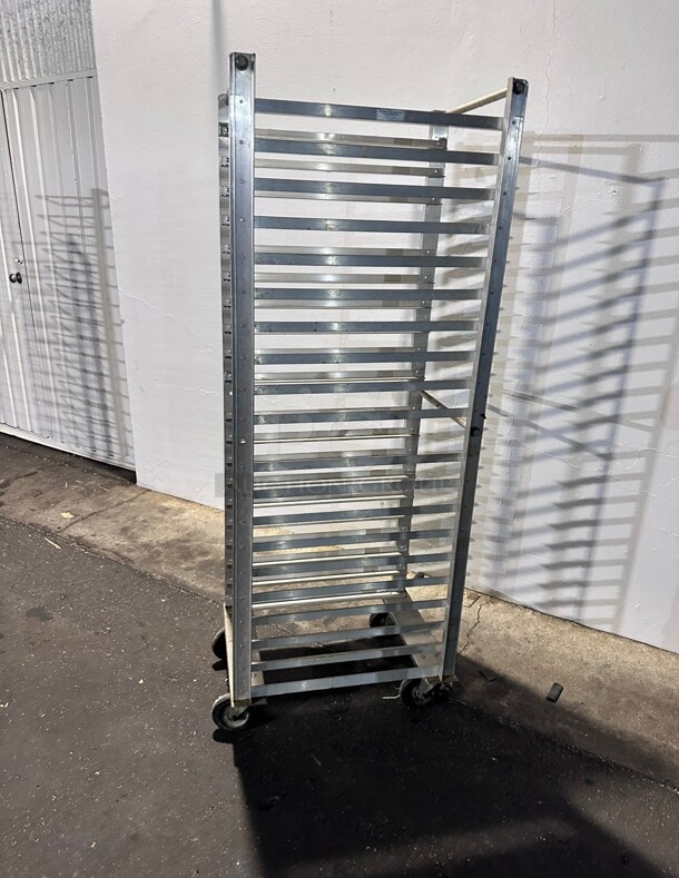 Lakeside 8522 20 inch W 18 Sheet Pan Rack w/ 3 inch Bottom Load Slides - Image 7 of 7