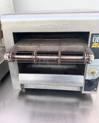 Working Star QCS1-350 Conveyor Toaster 350 Slices per Hour 115 Volt Working