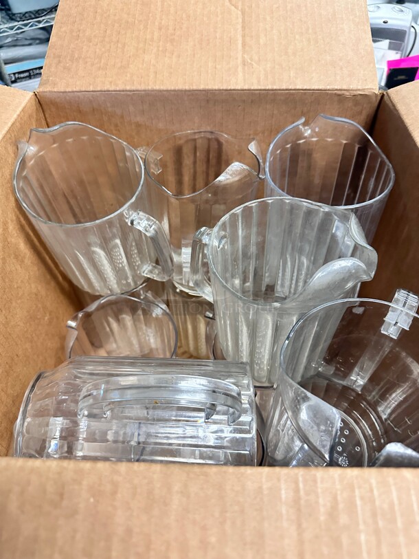 Cambro P600CW153 60 oz Camwear Pitcher  - Image 2 of 6