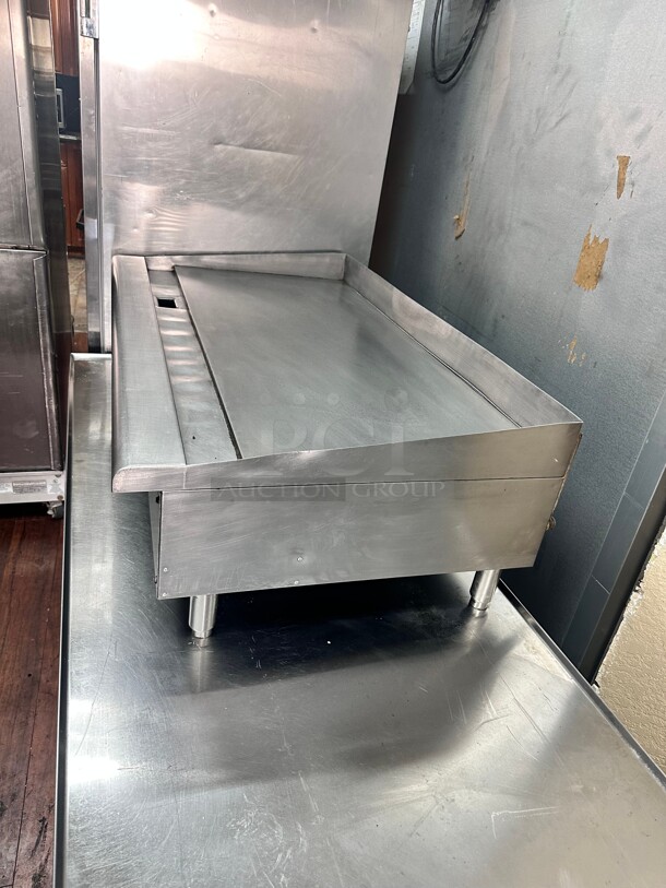 Fully Refurbished 48 Inch Gas Flat Griddle Working - Image 3 of 8