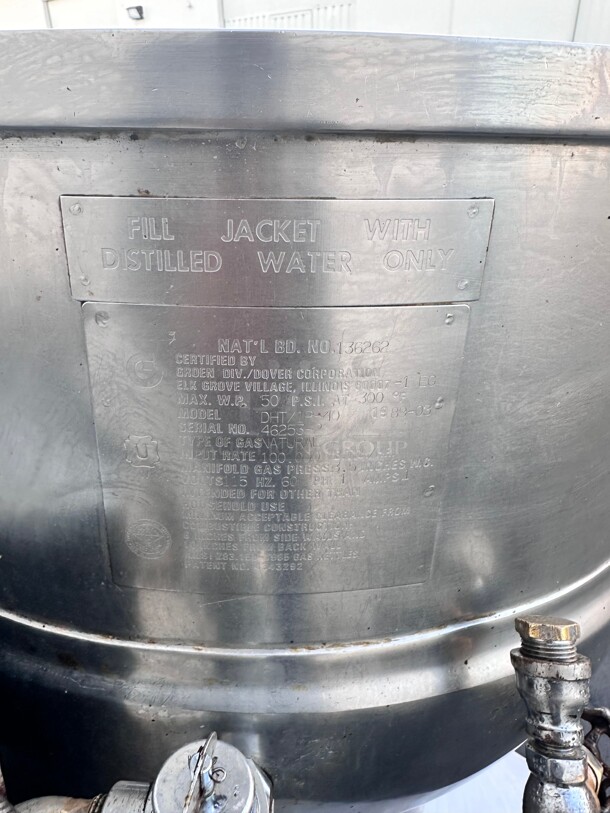 Working Groen DHT/40 40 gal Steam Kettle - Manual Tilt, 2/3 Jacket, Natural Gas Rare Find On Pallet and Ready Ship  - Image 4 of 6