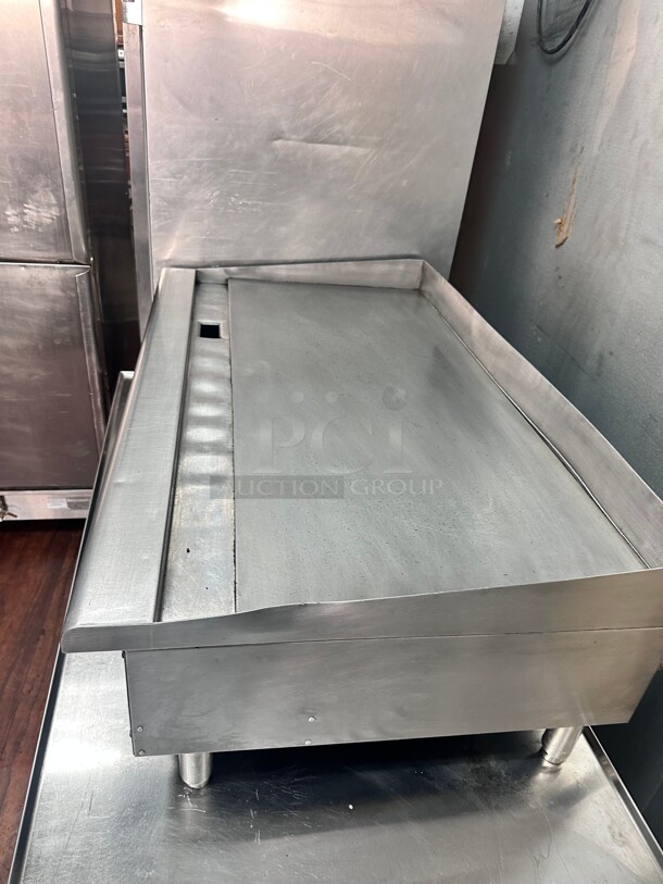 Fully Refurbished 48 Inch Gas Flat Griddle Working - Image 7 of 8