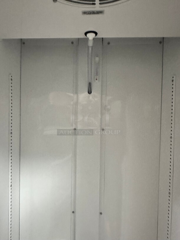 New True GDM-23-HC~TSL01 27 inch One Section Glass Door Merchandiser, (1) Right Hinge Door, Black, 115v Working - Image 6 of 6