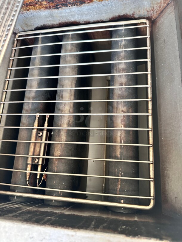 Late Model Pitco 35C+S Fryer, gas, floor model, 35-40 lb. oil capacity, stainless steel tank, door Working - Image 8 of 8