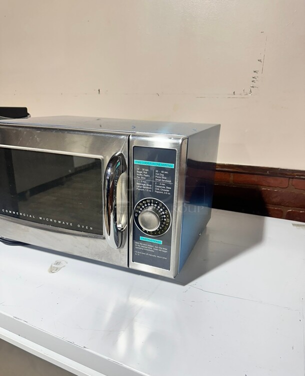 Late Model Sharp R-21LCFS 1000w Commercial Microwave w/ Dial Control, 120v Working - Image 5 of 8
