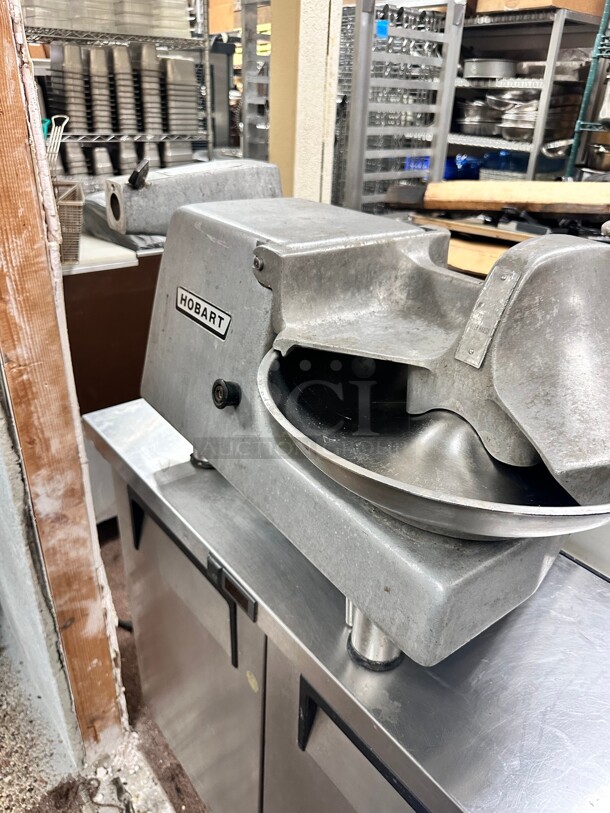 Working Hobart 84145-1 1 Speed 1/2HP Buffalo Chopper Food Processor w/ Side Discharge, 115v - Image 4 of 7
