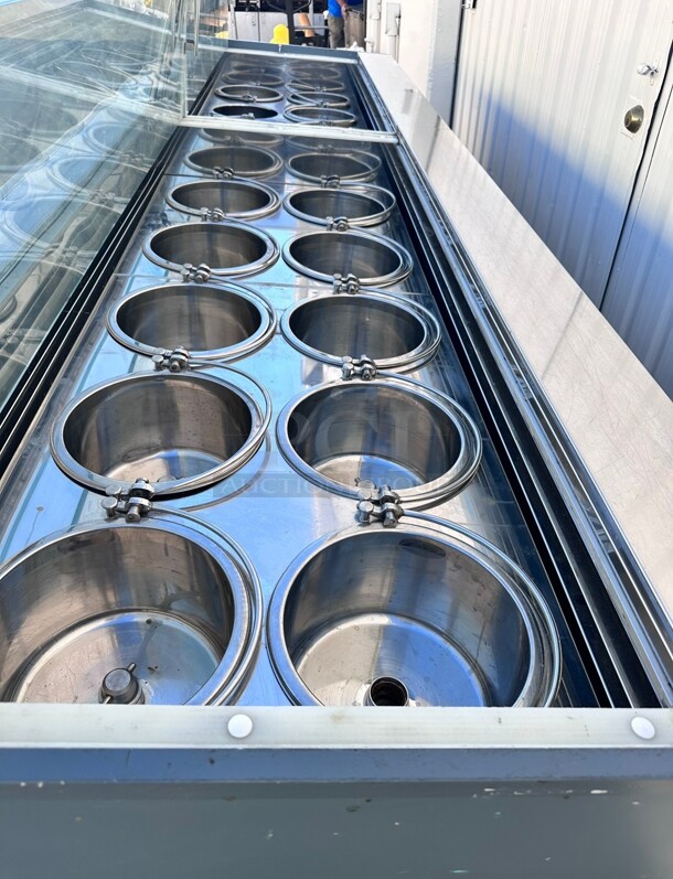 Late Model Gelo Standard 120 Inch SCACCO MATTO Ice Cream Show Case 220 Volt Working - Image 6 of 9