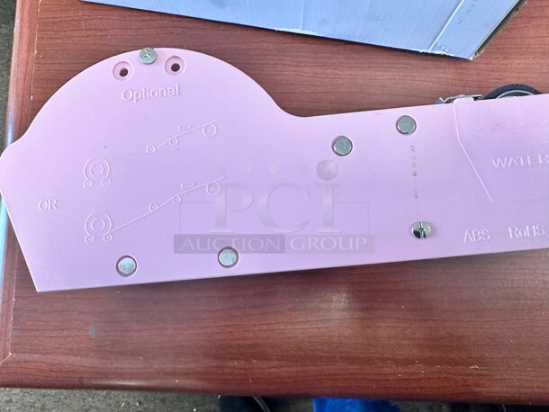 New WELSTIK Manual Gummed Tape Dispenser, for Shipping, Carton and Box Sealing Pink - Image 4 of 6