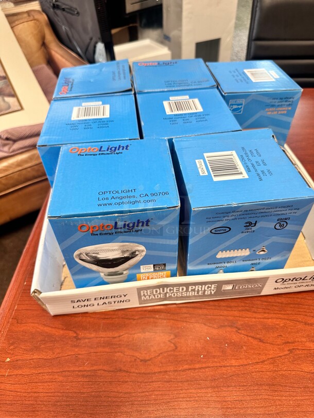 New BRAND NEW OPTOLIGHT CFL Bulbs 23W = 100W equivalent Model# OP-R38-23W 120V Working - Image 3 of 8